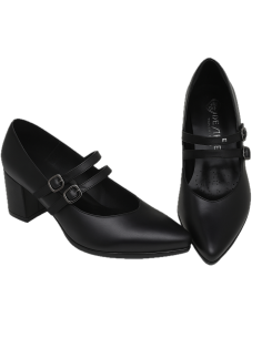 Zapatos de señora Desireé...